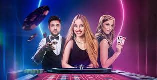 Suasana permainan slot neon yang seru di juliet4d
